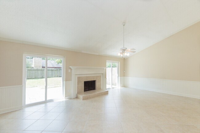 Foto del edificio - 4106 Kitchen Hill Ln