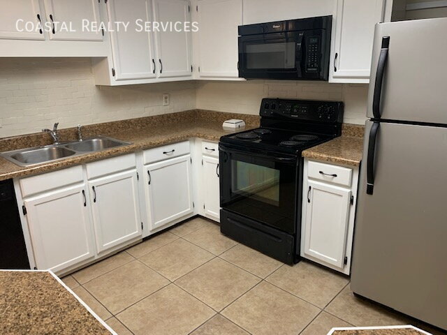 Foto del edificio - 9 Hidden Cove Cir