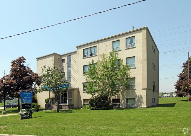 Photo du bâtiment - Rannock & Pharmacy Apartments