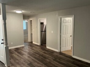 Building Photo - 1005 Piney Woods Rd