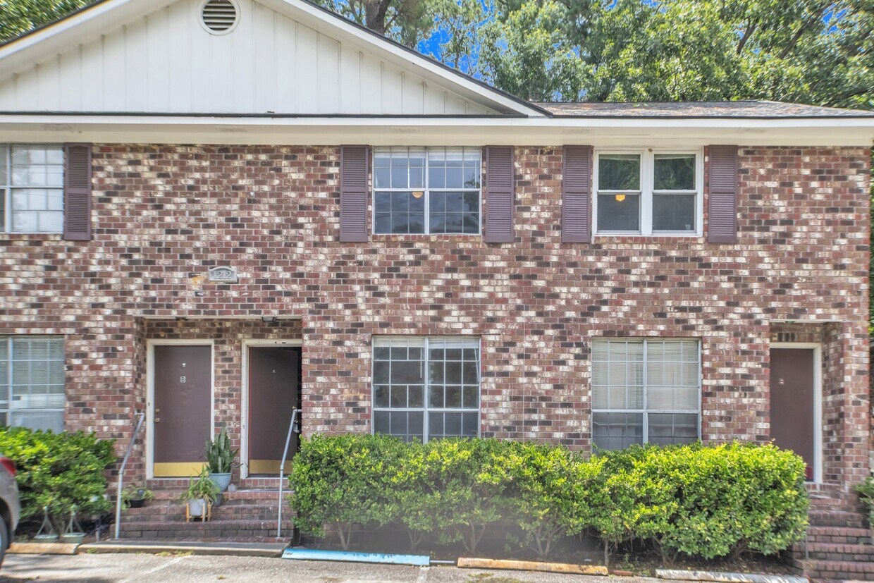 Foto principal - 1212 Boone Hill Rd