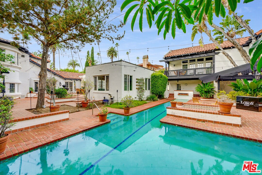 516 N Beverly Dr, Beverly Hills, CA 90210 House Rental in Beverly