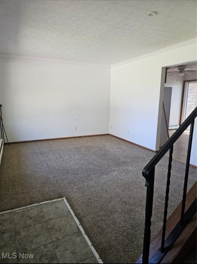 Livingroom - 14293 Galehouse Rd