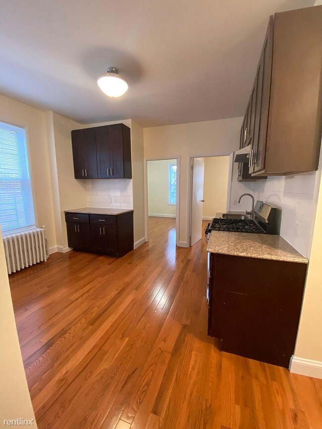 Building Photo - 2 br, 1 bath House - 6819 75th St