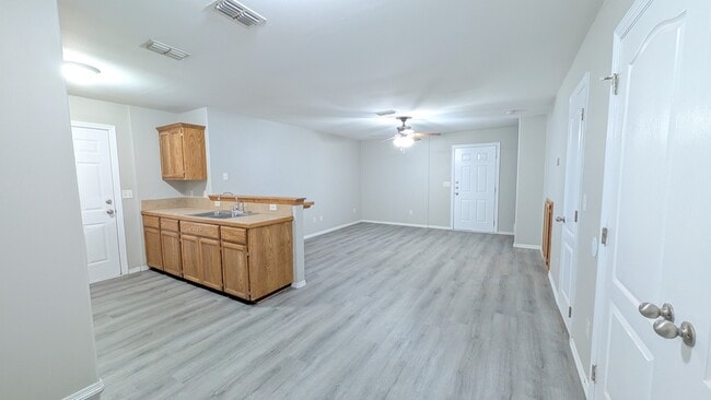 Building Photo - 701 Sonesta Ct