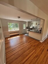 Building Photo - 16 Spruce Pl
