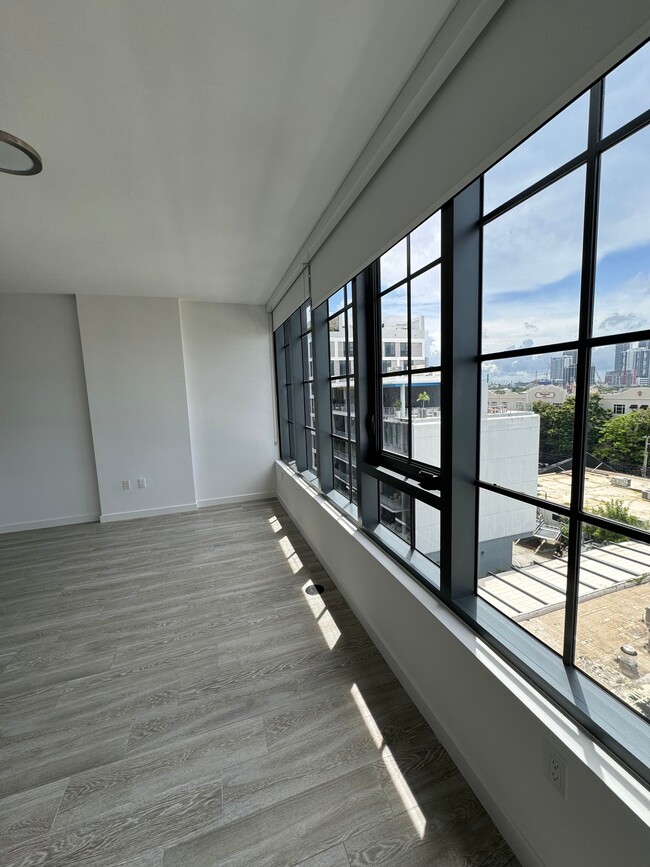 Foto del edificio - 390 NW 27th St