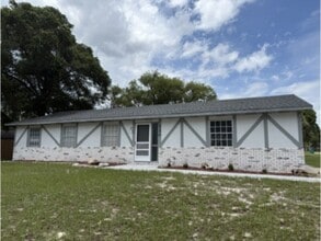 Building Photo - 120 Sunset Dr