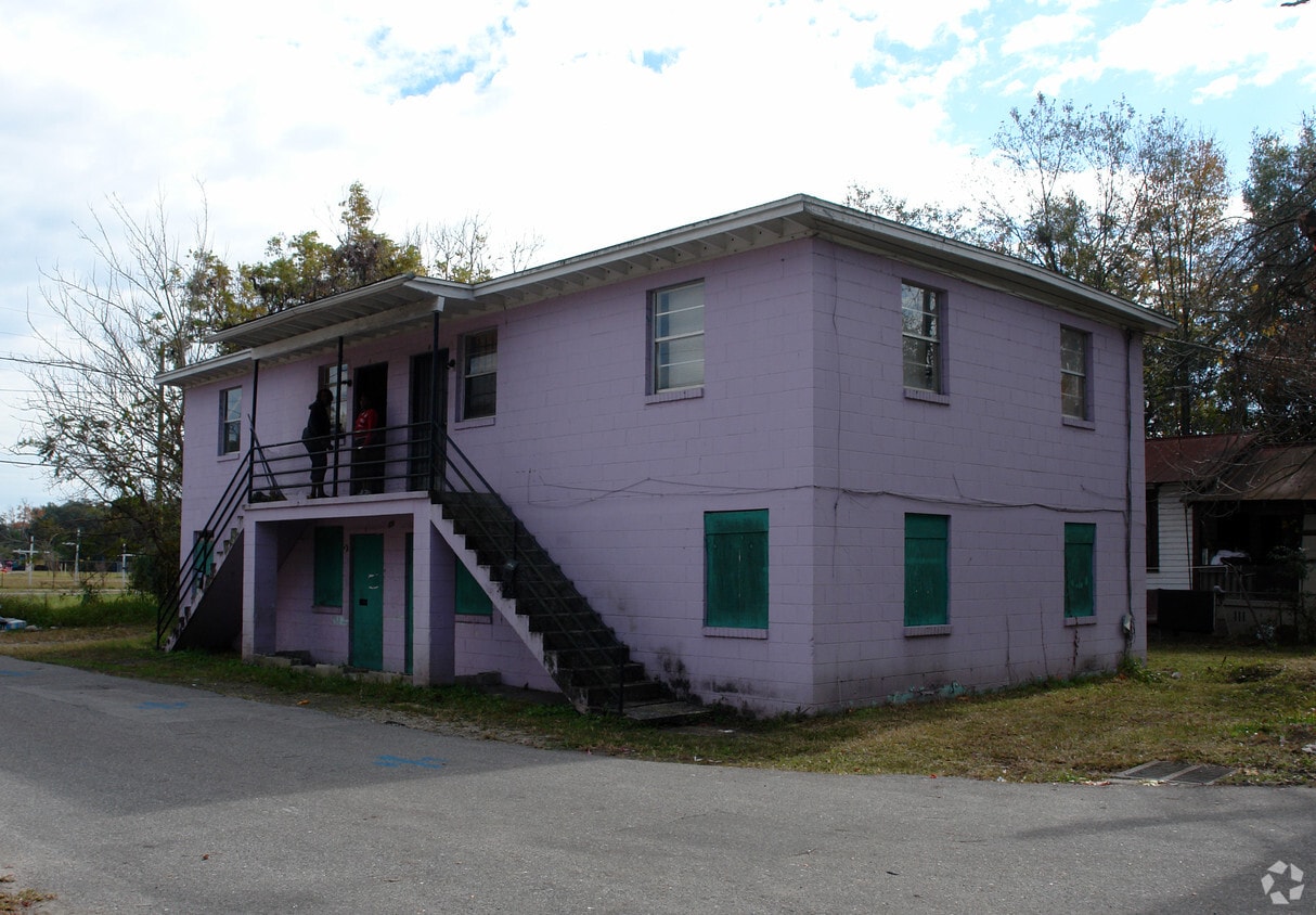 Building Photo - 920 15th St