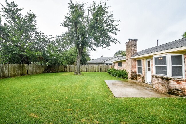 Building Photo - 11839 Blair Meadow Dr