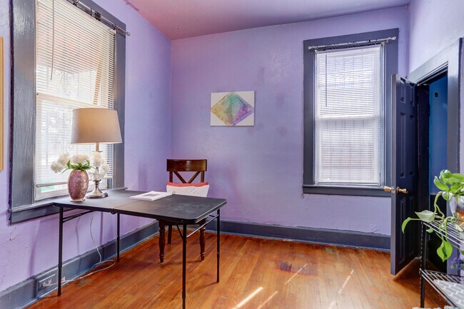 Building Photo - 1724 W 40th Ave