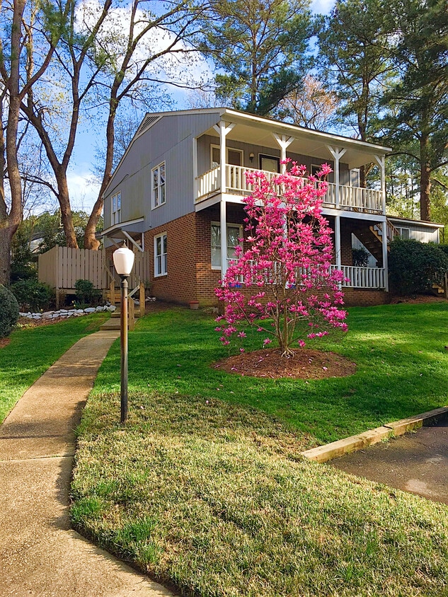 210 Carmichael Ct Unit 210, Cary, NC 27511 Condo for Rent in Cary, NC