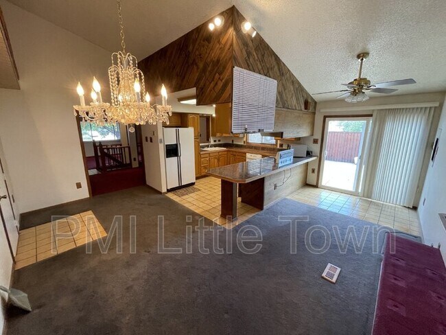 Foto del edificio - 7893 Greenwood Blvd