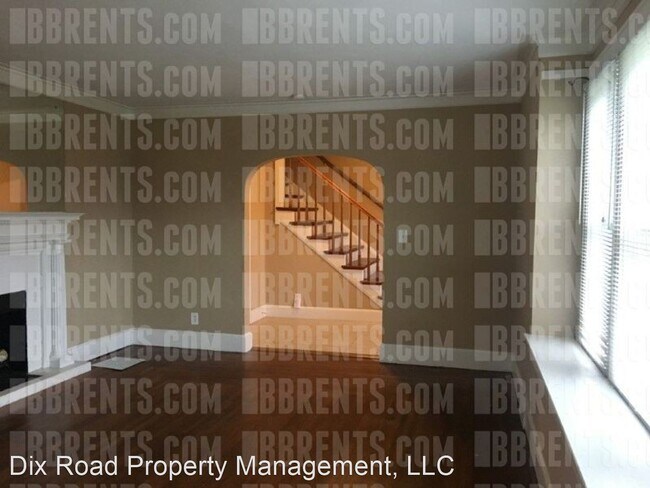 Building Photo - 107 N Edgewood Ave