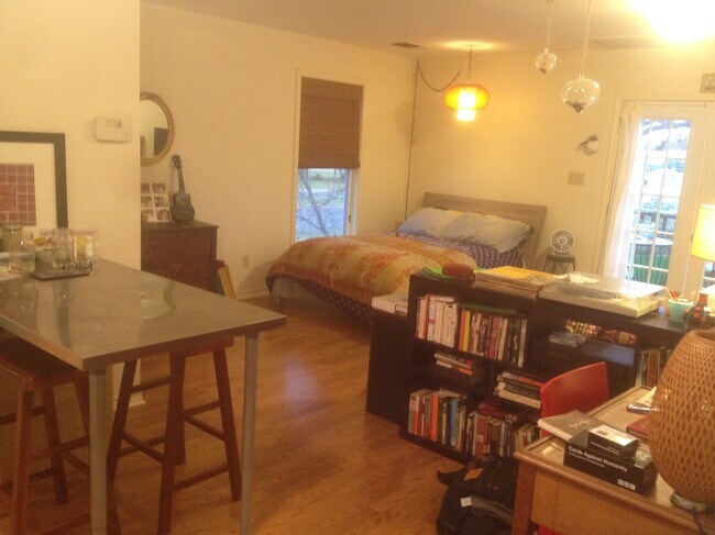 southwest corner - 2320 Lafayette Ave