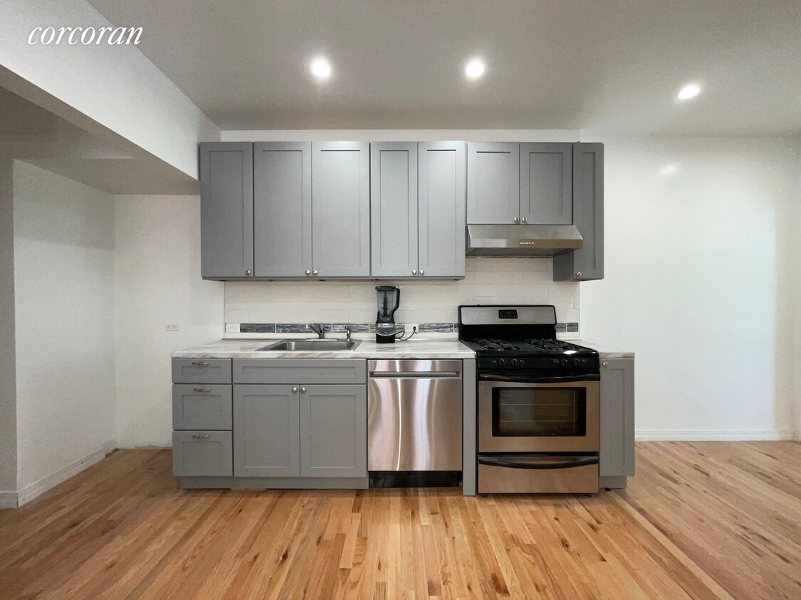 Foto principal - 285 Rockaway Pkwy