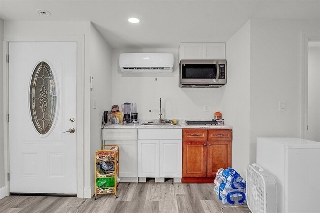 Building Photo - 5 Flintlocke Rd