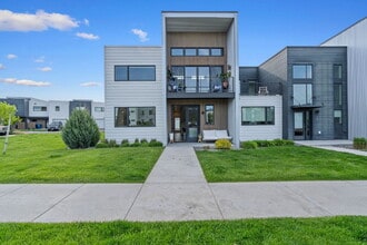 Building Photo - 3866 Blondie St