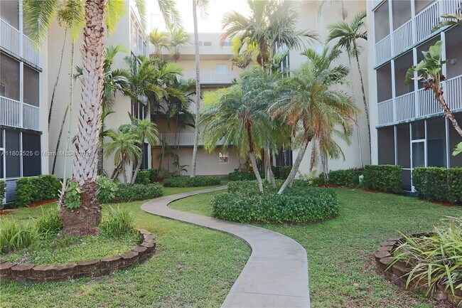 Building Photo - 21121 SW 85th Ave