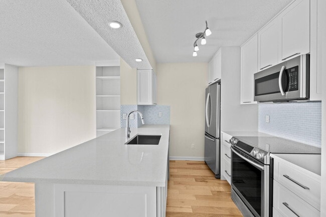 Foto del edificio - 286 Cypress Point Dr