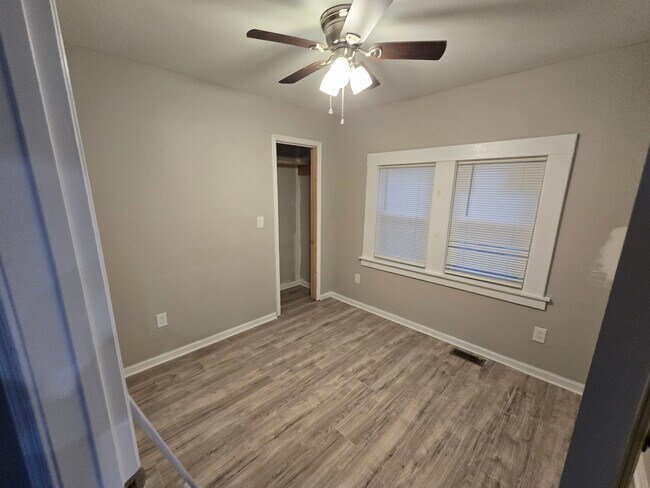 Dormitorio 1 - 160 W Seaview Ave