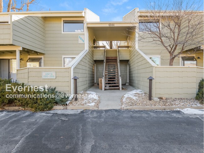 Foto del edificio - 6844 Countryside Ln