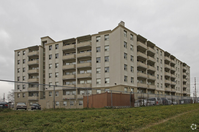 Photo du bâtiment - Rexdale Court