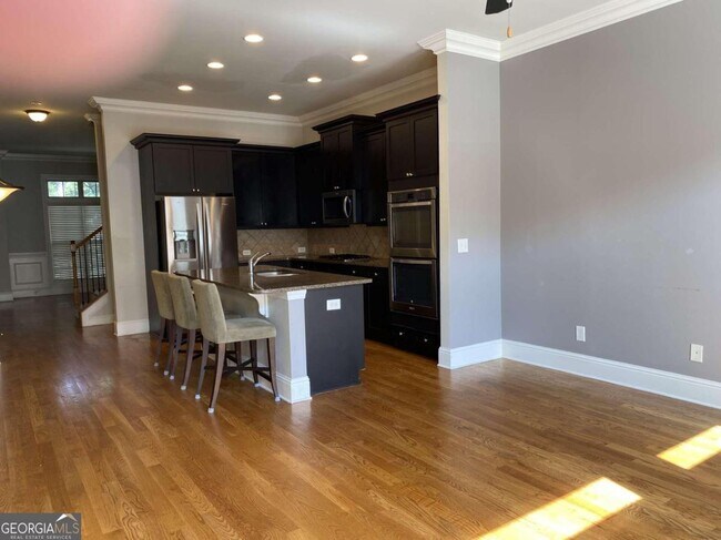 Building Photo - 1748 Breyerton Dr NE