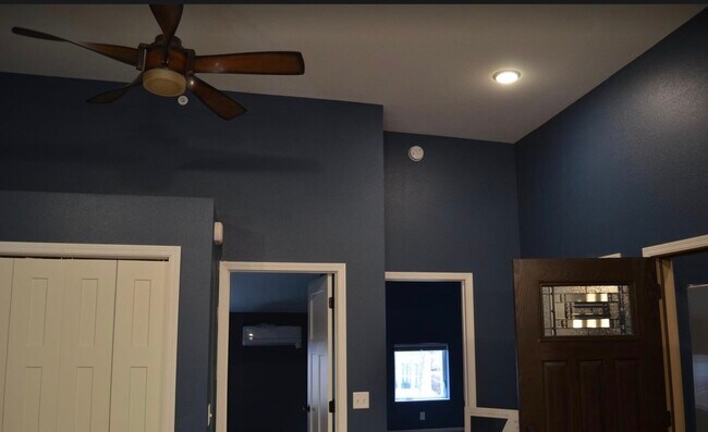 Foto del edificio - 101 S Crystal St