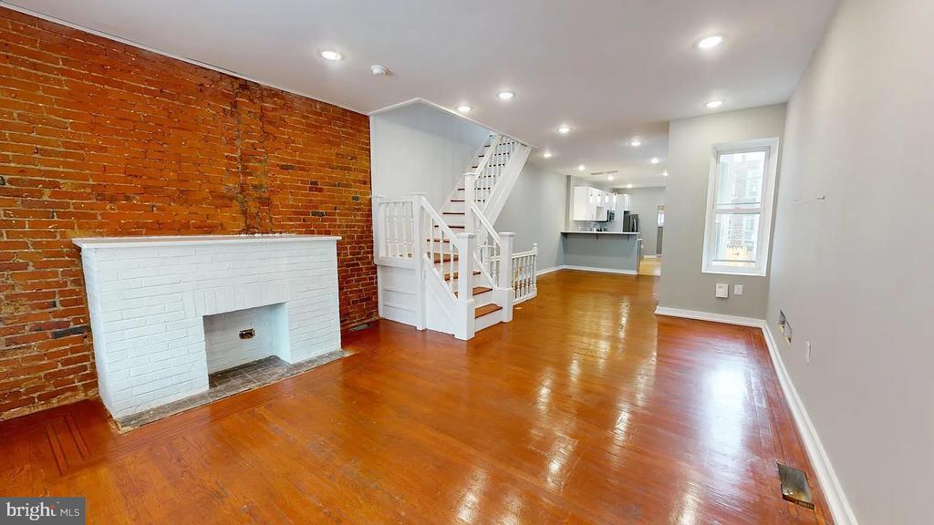 Foto principal - 135 S 54th St