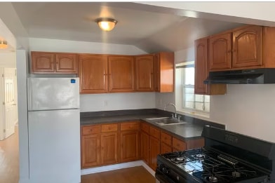 Building Photo - 415 Beach 66th St