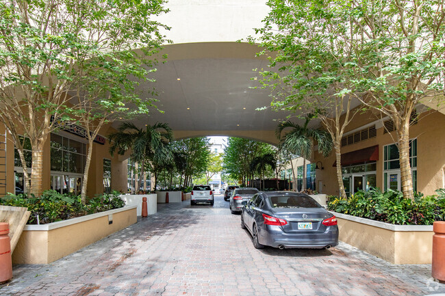 Entrance - Metropolis at Dadeland