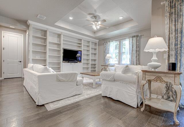 Building Photo - 108 Charming Redbud Ln