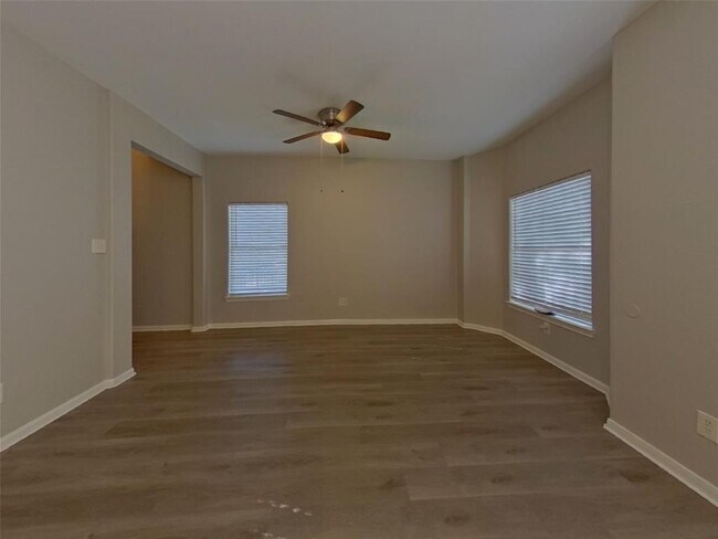 Foto del edificio - 10935 Mockingbird Pl