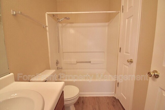 Foto del edificio - 10527 Cub Haven