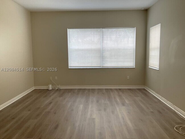 Foto del edificio - 2515 Glendale Dr