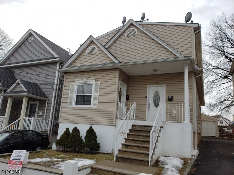 Foto principal - 575 McKinley St