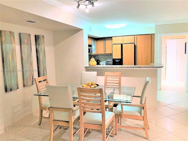 Foto del edificio - 2080 S Ocean Dr