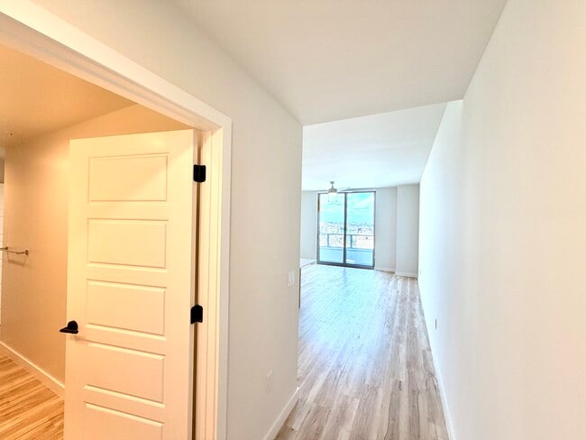 Foto del edificio - 452 SW 2nd St