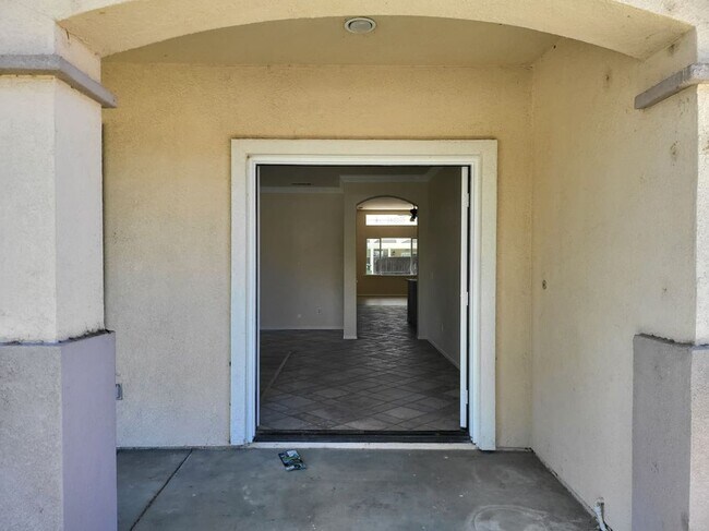 Foto del edificio - 25375 Forest Wood Cir