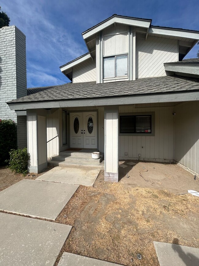 Foto del edificio - 2-story Single family home in the SW