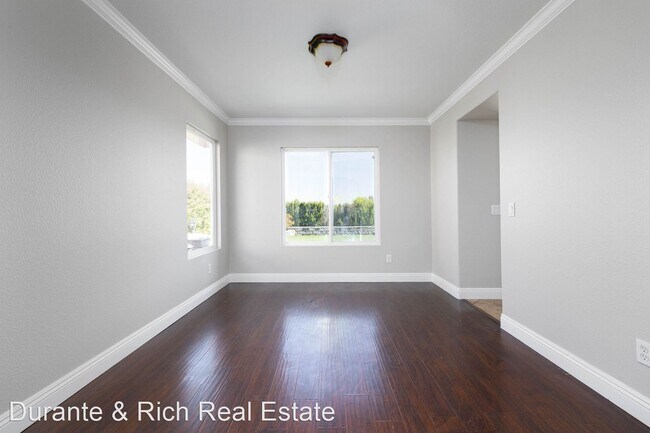 Building Photo - 4 br, 2.5 bath House - 2463 Pointe Parkway
