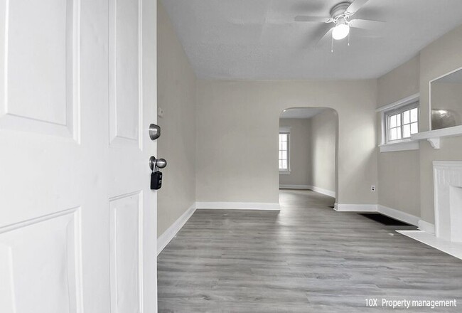 Foto del edificio - 532 S Terrace Ave