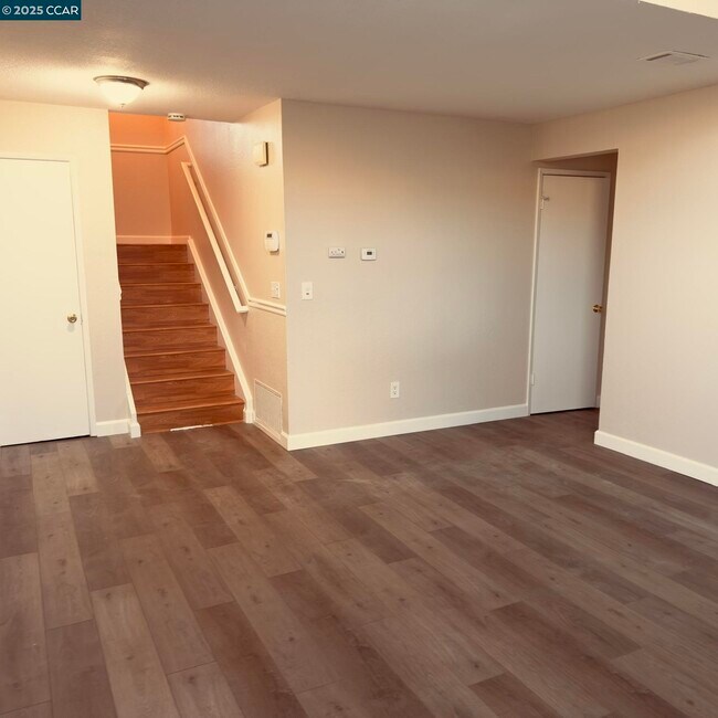 Foto del edificio - 202 Almondtree Ln