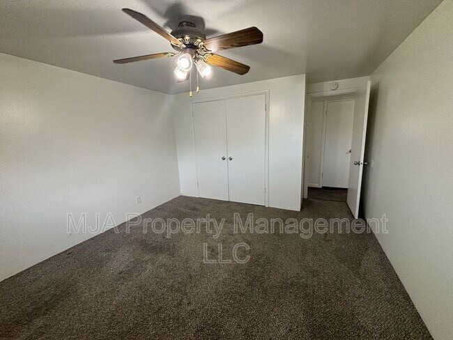 Photo - 1735 Holladay Blvd E Apartment