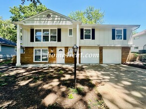 Building Photo - 7421 Hardy Ave