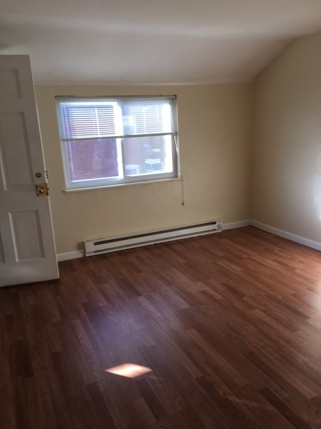 Foto del edificio - 6900 Riverside Pl