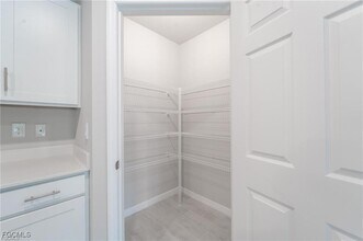 Building Photo - 1705 NW 31st Pl