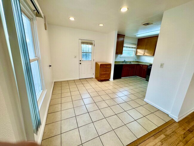 Foto del edificio - 13331 S New Hampshire Ave