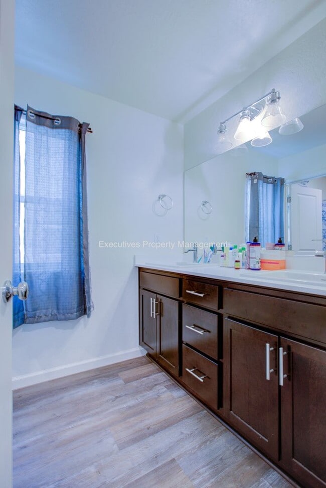 Photo - 218 Bryce Cyn Ct House